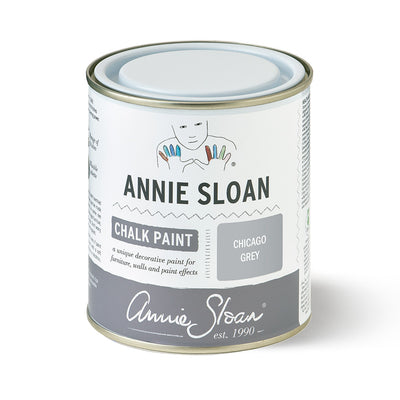 Annie Sloan Chalk Paint  in the color of 'Chicago Grey' 