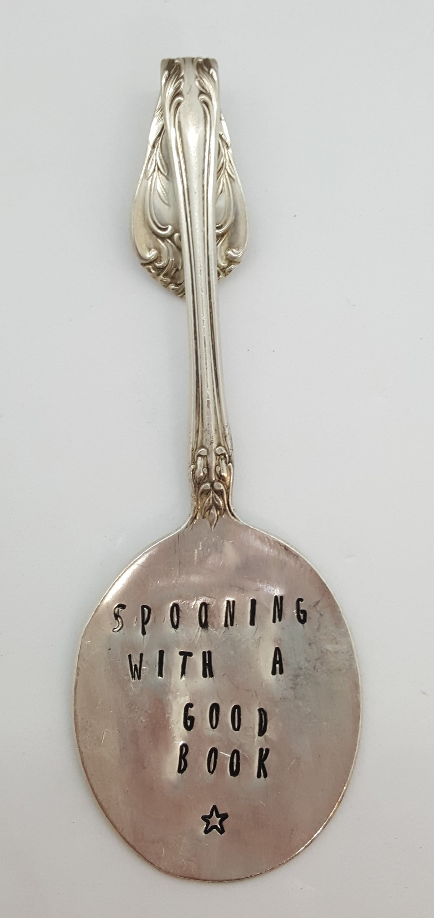 Bookmark - Spooning with a good book